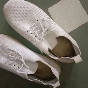 WHITE CASUAL SHOE