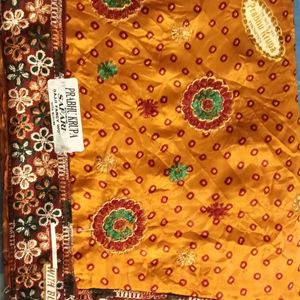 Synthetic Saree With Blouse Peice Attached