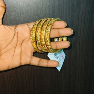 1 grm Gold Bangles Of Size 2.4