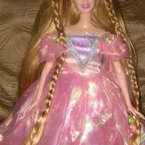 Rapunzel Barbie Doll 2001♥️