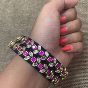 🎀Black And Pink Silk Thread Bangles