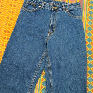 High Waist Straight Fit Blue Jeans (31-32)