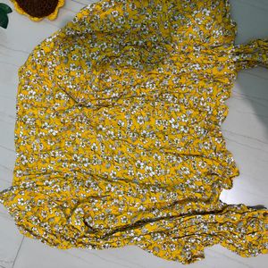 Yellow Floral Printed Shirt / Like New