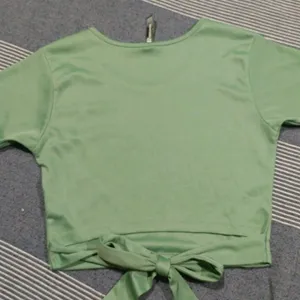 Green Crop Top!