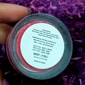 Beetroot Lib Lightening Scrub