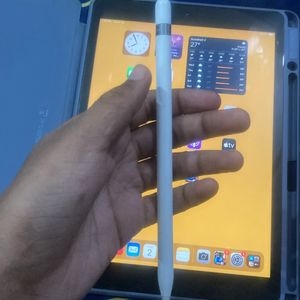 Apple iPad 8th Generation With Original Pencil