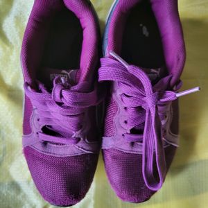 Puma Women Walking Shoe