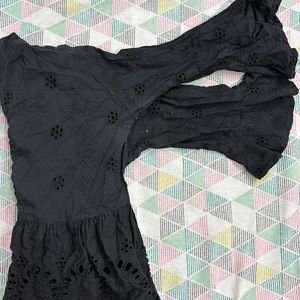 Patterned Black Waist Tight Top