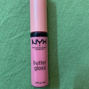 NYX buttergloss in shade CREME BRULEE