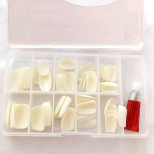 White Artificial Nail Tips (Women)