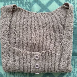 Knitted Crop Top For Casual Wear