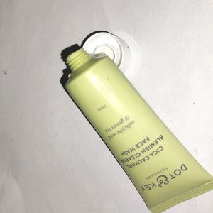 DOT And KEY Cica CalmingBlemish Cleansing Facewash