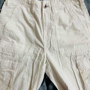 WHITE CARGOS