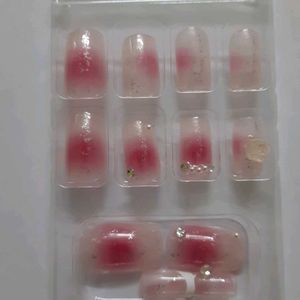 Do-it-yourself Stick On Nails (24pcs)