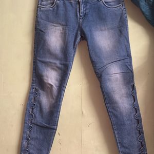 Slim Designer Jeans