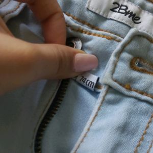 BRANDED LIGHT BLUE JEANS