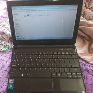 Acer Aspire One Mini Laptop D2570M