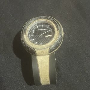 Factraek Watch