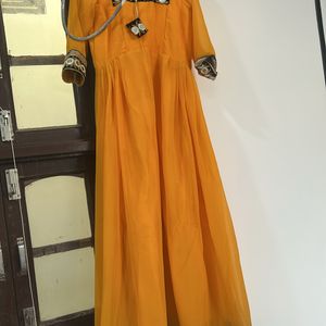 mast kurti with heavy look border