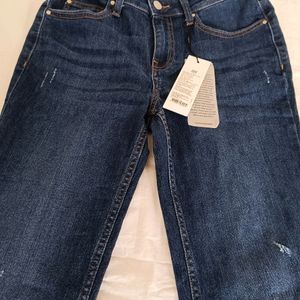 Sale 🎉 Mid Rise Bootcut Jeans