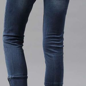 Women jogger Fit Cropped Stretchable Jeans