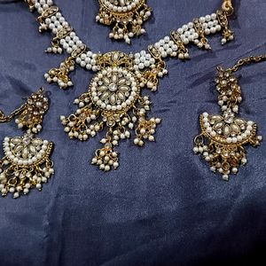 Moti Set With Long Earings N Tikka