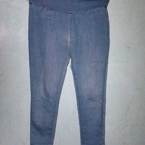 NAVY BLUE DENIM JOGGERS!