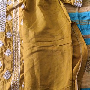 Kurta Pant And Dupatta