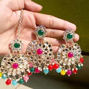 Multicolored Earrings And Mangtika Set