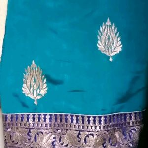 Peacock green saree for pretty lady