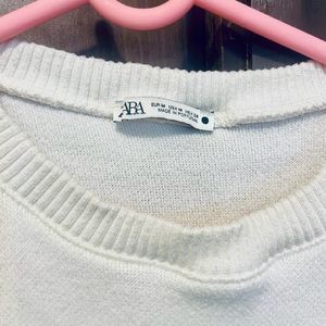 ZARA Off white regular Tshirt