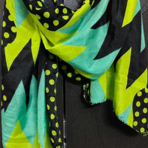 Pretty Black & Green Stole/Scarf✨