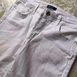 Flayerd White Colour Jeans For Women