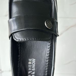 Here & Now - Black Penny Loafers (UK7) (Unisex)