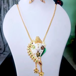 Shankh Tie Chain