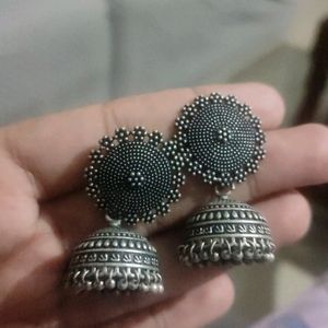 Beautiful Earrings 60/Piece