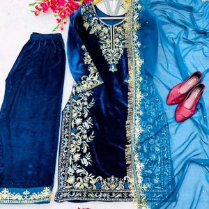 New Original Velvet Pakistani Poshaq Dresses Beaut