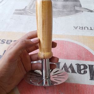 NATIONAL KITCHENWARE WOOD HANDLE MASHER