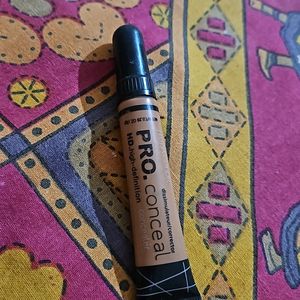 Huda Beauty Conealer