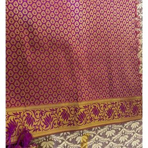 Combo Sarees Blouse Of Different Colours  Fabrics