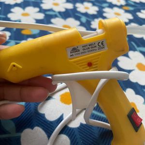 Glue gun