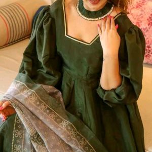 Silk Online Green Gown With Dupatta