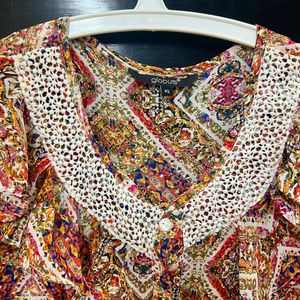 Globus elegant multicoloured print buttoned top