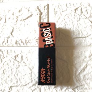 Nykaa Get Set Matte Lip Cream.