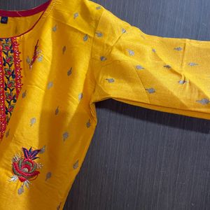 Kurta Women