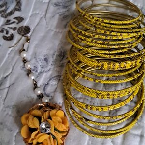 Yellow Lehnga With Matching Accessories