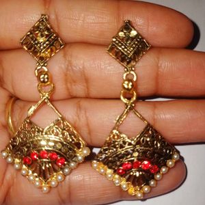 9 Earrings Only At 160