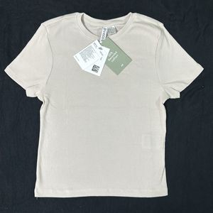 H&M Fitted T-shirt