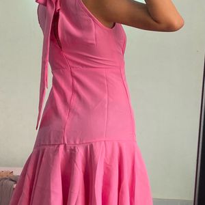 Sell 😱📢🔈Pink Tie Up Dress