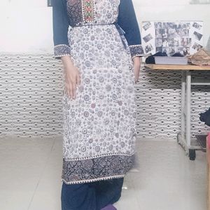 Navy Blue Kurta With Kutchi Embroidery And Pant